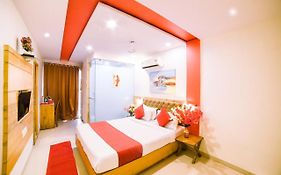 Hotel Grandeur-Near Mumbai International Airport